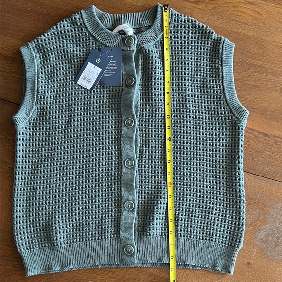 Women's Small Pointelle Sweater Vest- NWT - Picture 6 of 8